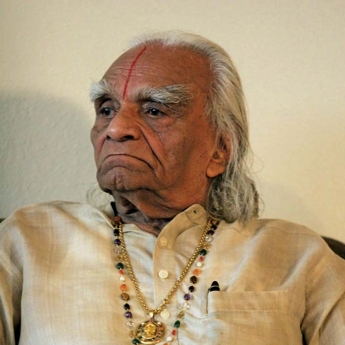 Iyengar Yoga Image